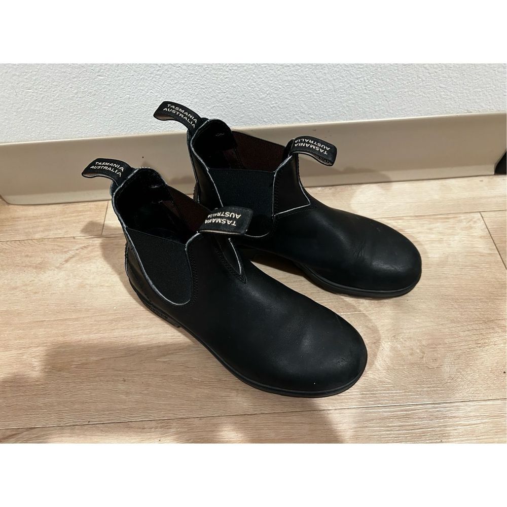 Women’s Blundstones #558 US 9.5 - Picture 2 of 9